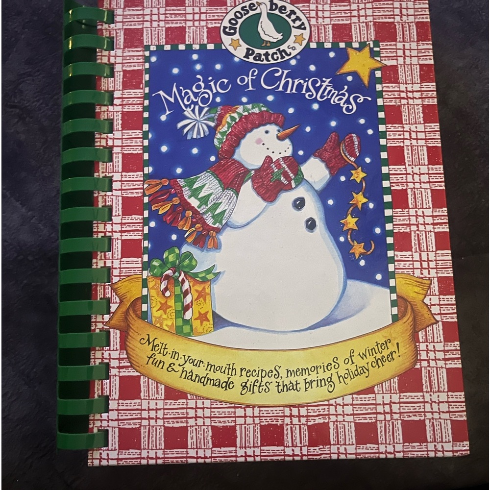 Gooseberry Patch Magic of Christmas Cookbook